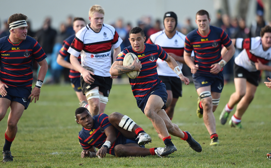 Rotorua BHS fullback Isaac Te Aute on the way to a stunning solo try in the Top 4 final against Scots.